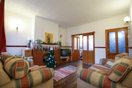 2 bedroom terraced house to rent - Photo 2