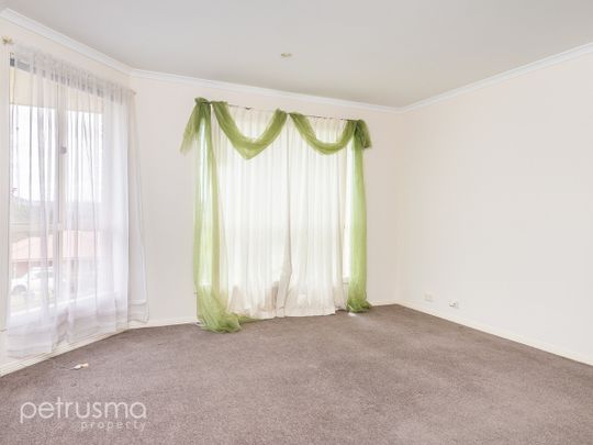 52 Sunshine Road - Photo 1