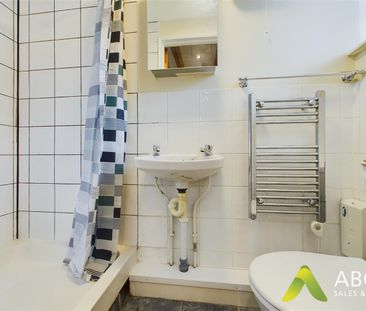 Stone Cottage Barn, Ellastone, Ashbourne DE6 2GU - Photo 4