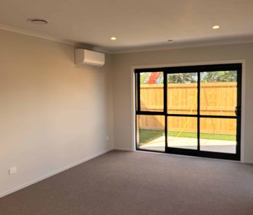 Brand New 3-bedroom Townhouse for Rent!! - Photo 2