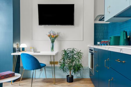 Studio Flat, Eardley Cres, SW5 - Photo 3