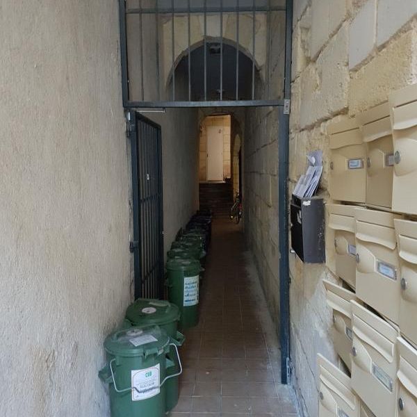 Location Appartement 1 pièce 38m² BORDEAUX 33800 - Photo 2