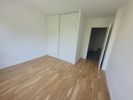 Location Appartement 4 pièces 90m² LYON 3ème - Photo 2