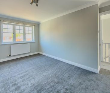 3 bedroom semi-detached house to rent - Photo 2