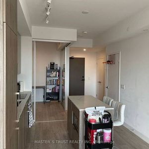 YONGE/FINCH-Bright Roomy 1Bd+Den 2Bath - Photo 2