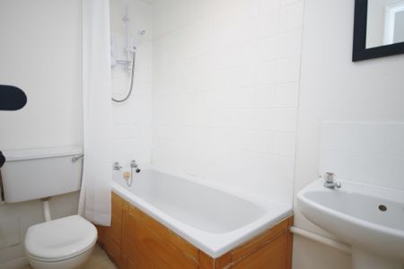 1 bed to rent in Telegraph Place, London, E14 - Photo 4