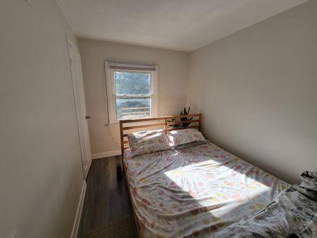 For Lease - 13 Pinegrove Avenue Unit# Upper, Toronto, Ontario - Photo 2