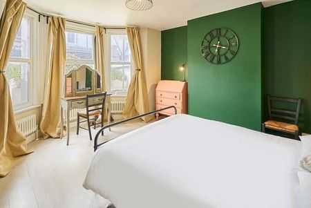 1 Bed Flat, Blatchington Road, BN3 - Photo 4