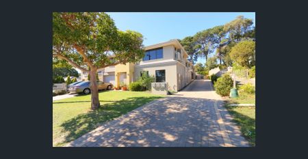 Spacious Rear Home -- Prime Location! - Photo 4