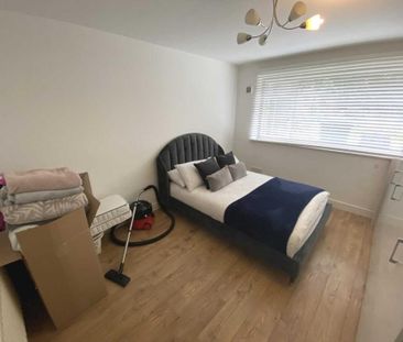 2 bedroom maisonette to rent - Photo 3