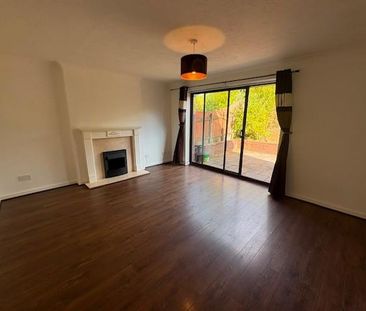 4 bedroom property to rent - Photo 1