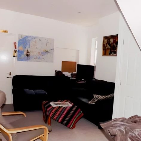 5 Bed, 1 Bath - Photo 1