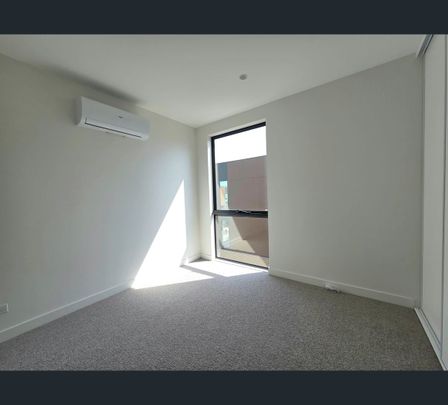 3/583 Ferntree Gully Road, Glen Waverley, Vic 3150 - Photo 1