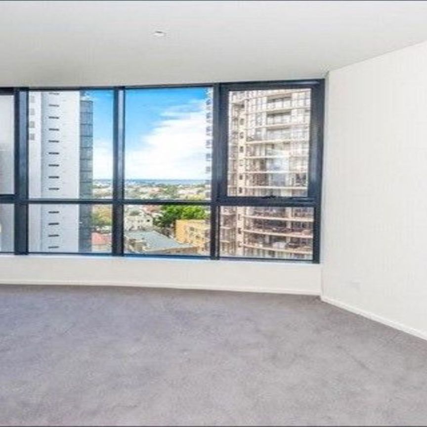 Wonderful High Floor Apartment in Exclusive "Aqua" Building - Photo 1