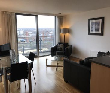 2 bedroom flat to rent - Photo 3