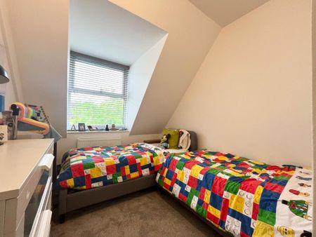2 bedroom flat to rent - Photo 2