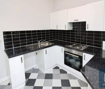 Thornhill Road, Rastrick, Brighouse, West Yorkshire, HD6 - Photo 4