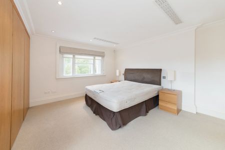 2 Bed Flat, Kings Road, SW3 - Photo 2