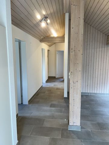 Charmante Maisonette 3.5-Zimmer-Wohnung im 2. Obergeschoss zu vermiete - Foto 5