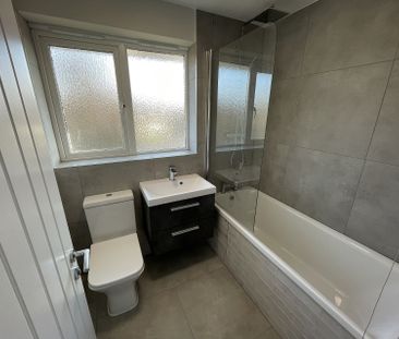 124 Coniston Road, S18 - Photo 5