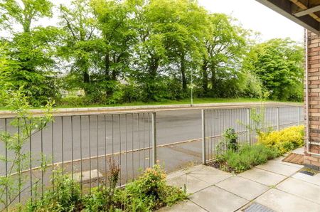 9 Woodbrook Green, Lisburn, BT28 2ZJ - Photo 5