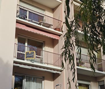 Location Appartement 2 pièces 53m² ILLZACH 68110 - Photo 4