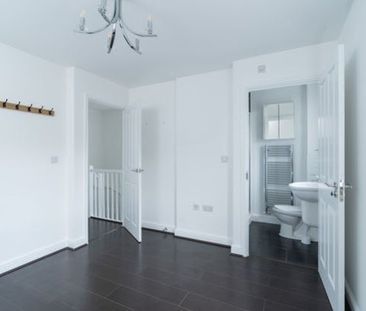 2 Bedroom - Photo 6
