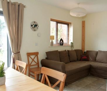 Wheatsheaf Way (4 bed) - Photo 4