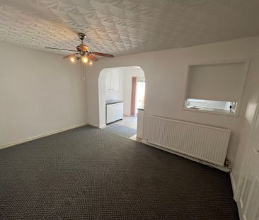 Sloper Road, Cardiff - Photo 2