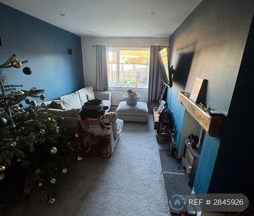 1 bedroom in a house share to rent - Photo 1