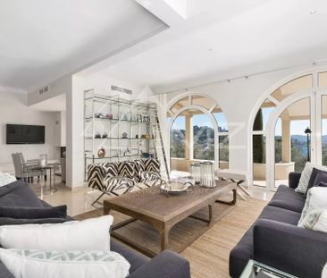 Mougins - Villa rénovée dans domaine privé - Photo 4