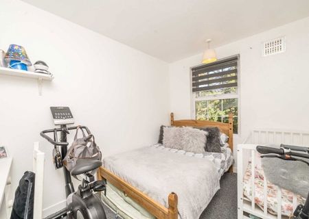 West Barnes Lane, KT3 4PP, New Malden - Photo 4