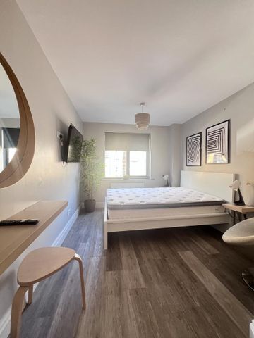 4 bedroom townhouse to rent - Photo 3