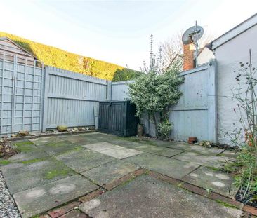 2 bedroom terraced house to rent - Photo 6