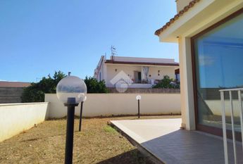 Porzione di bifamiliare in affitto