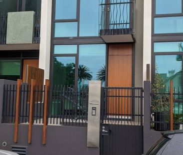 ESPY MAGIC | WALK TO BEACH | MODERN HOME - Photo 1