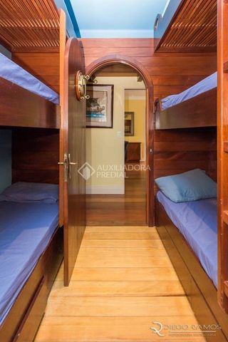 Casa com 4 quartos e 309m² para alugar em Ponta Grossa, Porto Alegre. - Foto 4