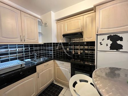 Location Appartement 2 pièces 44m² - Photo 4