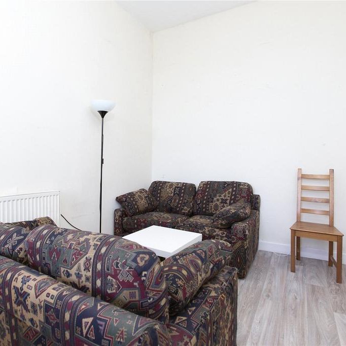 5 bedroom flat to rent - Photo 1