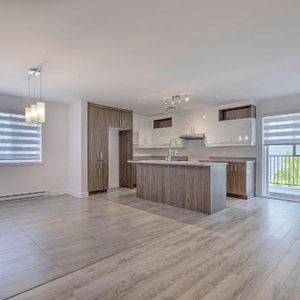 Beau et grand logement-appartement 5 1/2 haut de gamme à Lavaltrie - Photo 2
