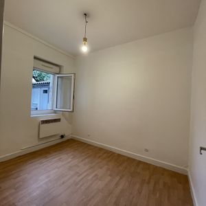 Location Appartement 2 pièces 45m² CASTRES 81100 - Photo 2