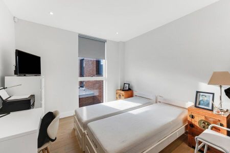 2 Bedroom Apartment To Let - Photo 5