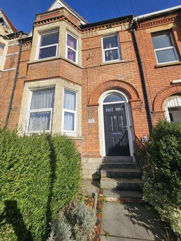 3 bedroom terraced house to rent - Photo 2