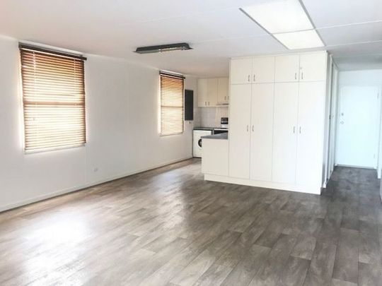 3 Chibnall St, Port Elliot SA 5212 - House For Rent | Domain - Photo 1