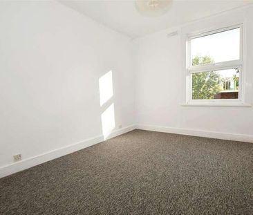 Glebe Road, Finchley, N3 - Photo 6