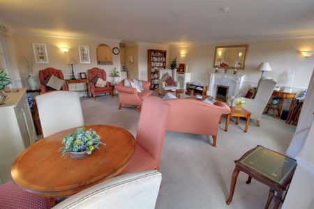 Mottisfont Lodge, Romsey - Photo 4