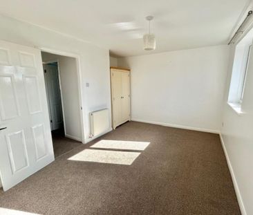 1 bedroom semi-detached house to rent - Photo 4