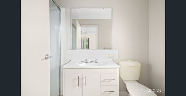 FABULOUS FAMILY HOME IN PACIFIC PINES - Photo 1