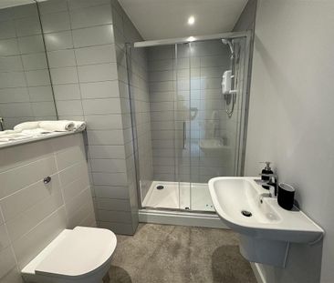 Studio to rent - Photo 6