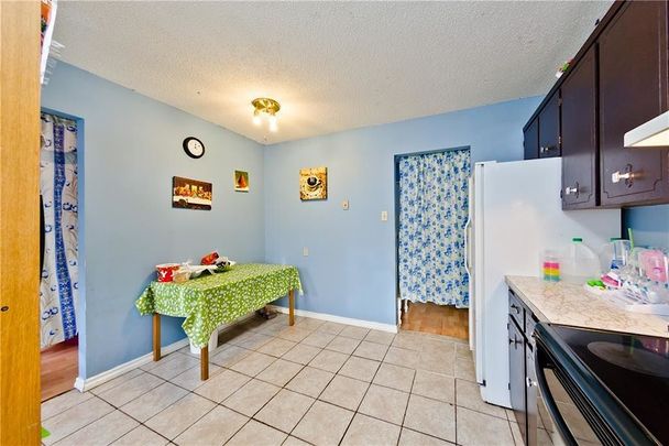 4615 Whitehorn Drive Northeast, Calgary - Photo 1